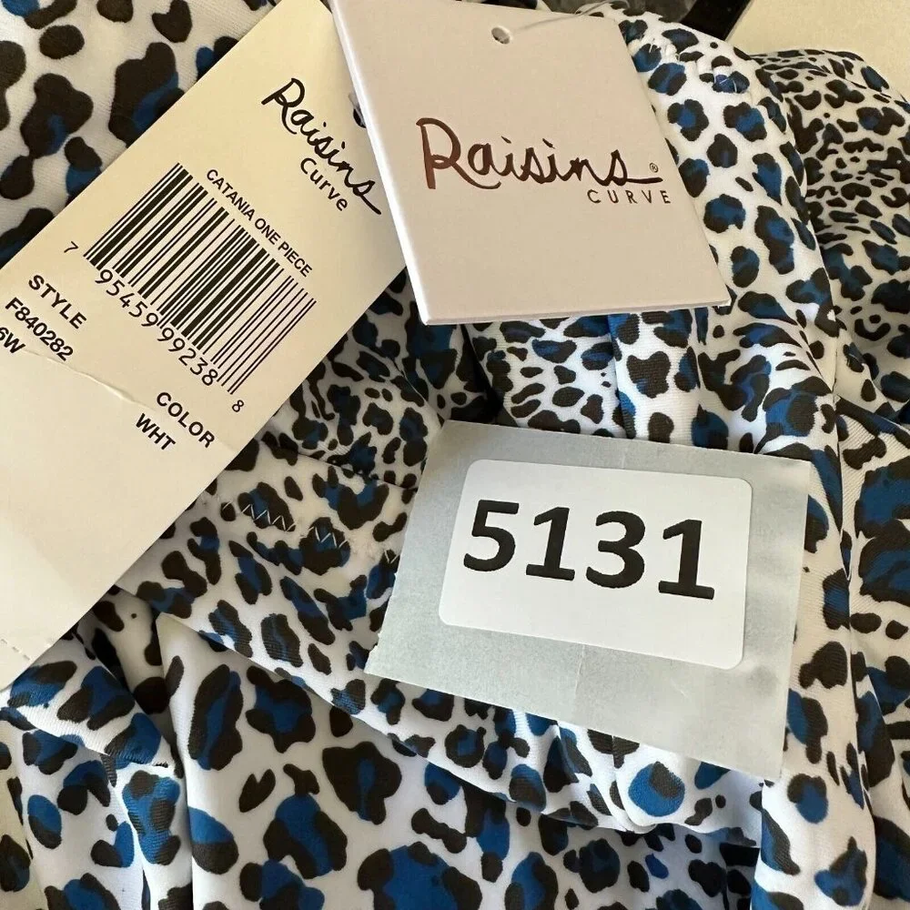 Raisins Plus Size 16W White Animal Print Stretch High Neck Keyhole Full Coverage